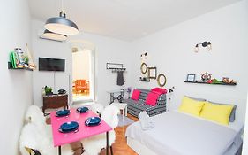 Fab 'N' Chic Apartments